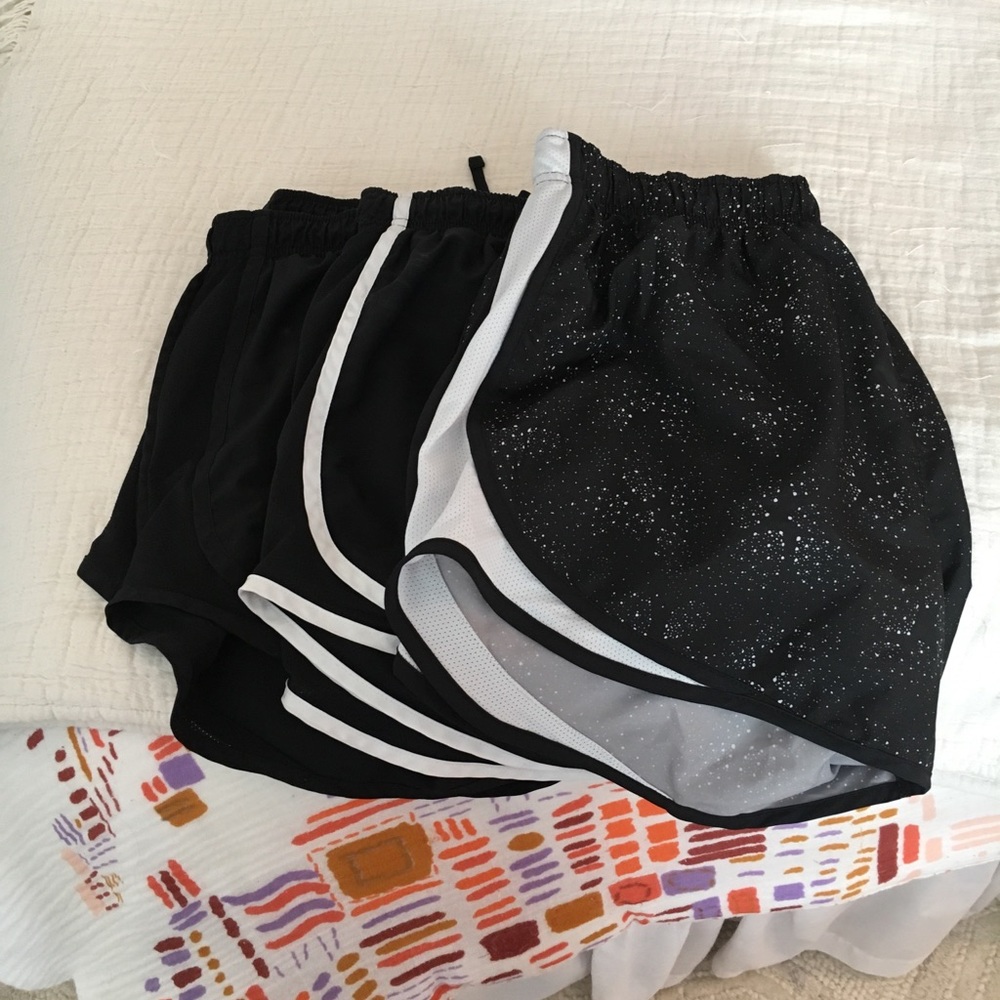 Women’s Nike tempo running shorts